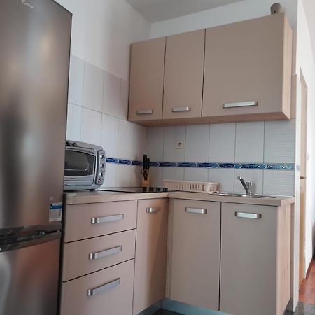 Sreca Apartment Near Beach With Bbq Bibinje Room photo