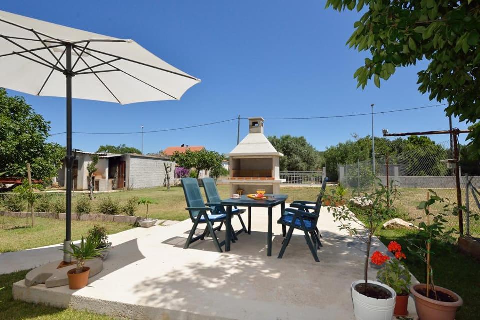 Sreca Apartment Near Beach With Bbq Bibinje Exterior photo