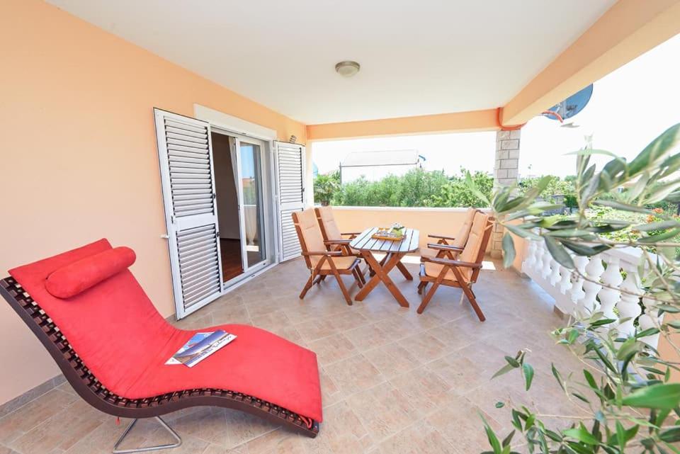 Sreca Apartment Near Beach With Bbq Bibinje Exterior photo