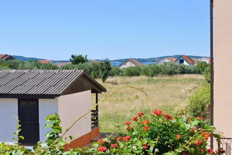 Sreca Apartment Near Beach With Bbq Bibinje Exterior photo