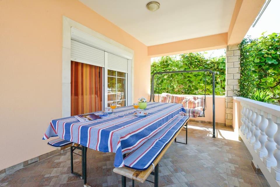 Sreca Apartment Near Beach With Bbq Bibinje Exterior photo