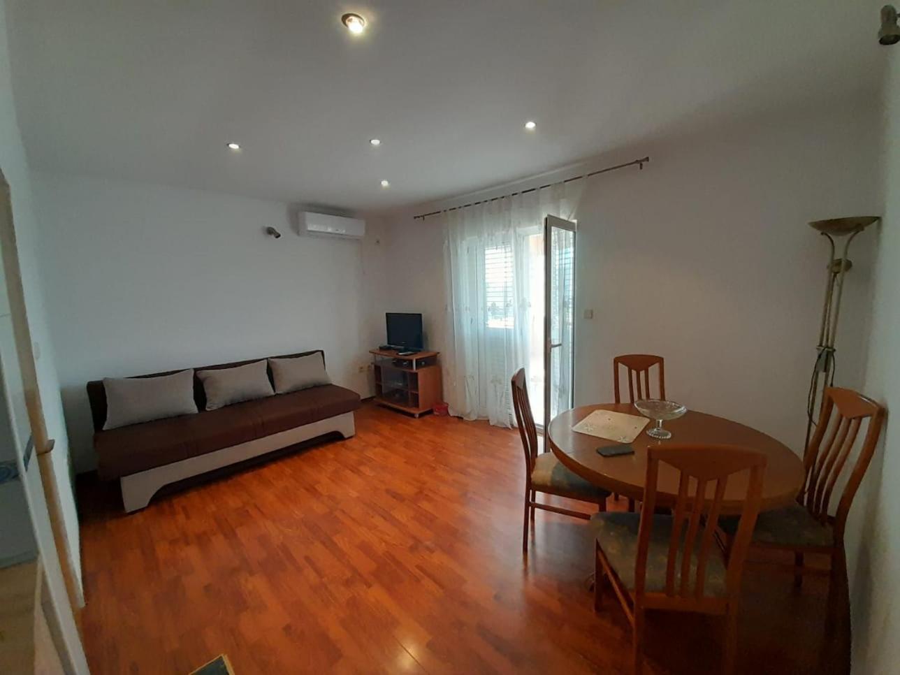 Sreca Apartment Near Beach With Bbq Bibinje Room photo
